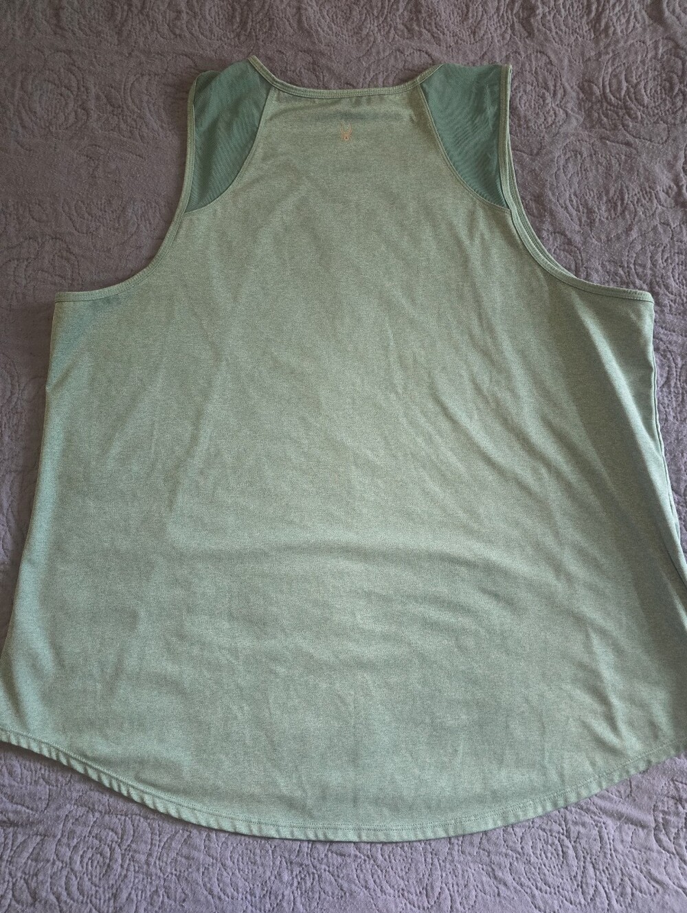 Spyder teal athletic tank top features breathable mesh panels on the shoulders. - Picture 2 of 5